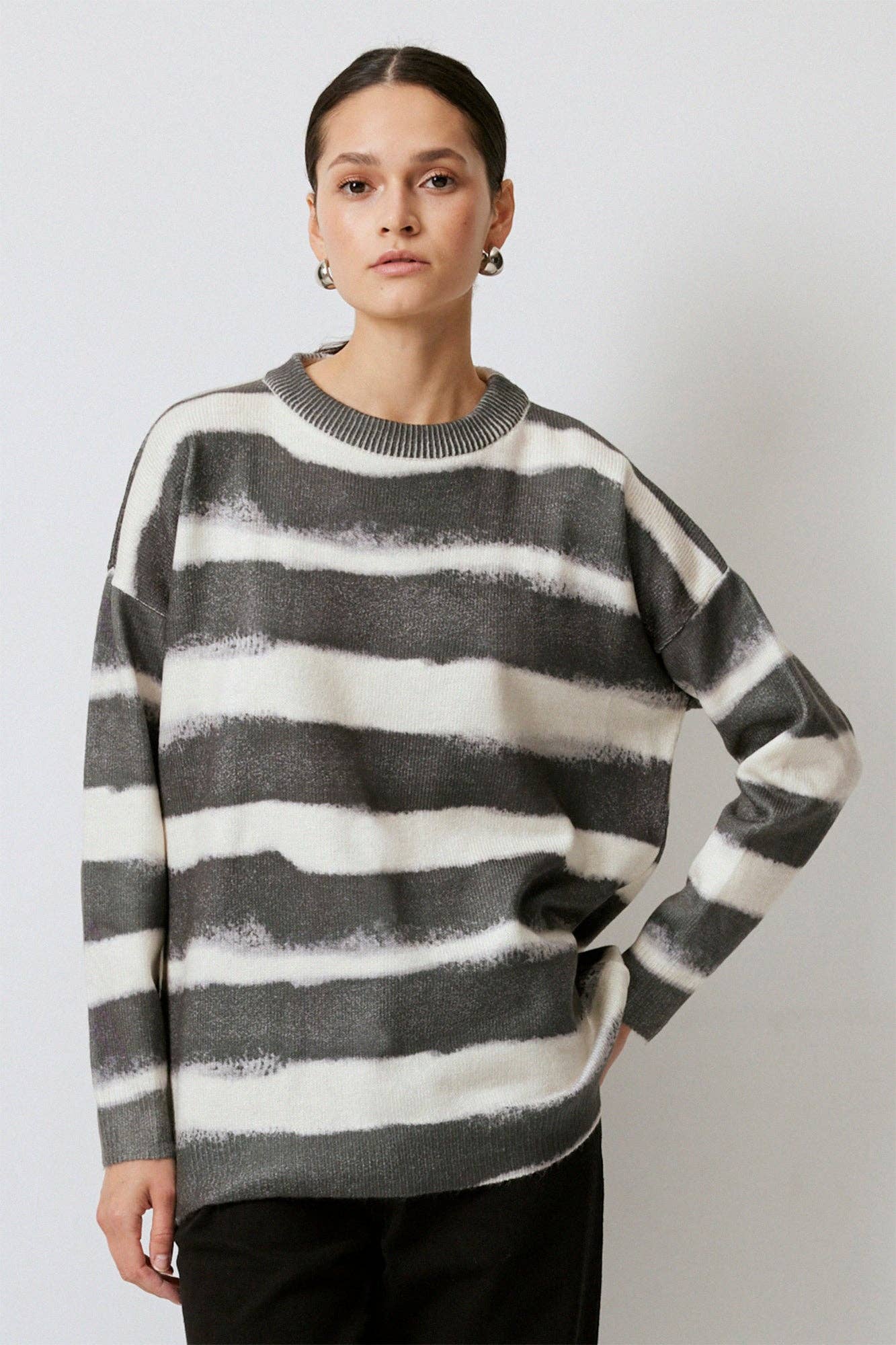 SOFT TEXTURED HIGH NECK STRIPED SWEATER: Black