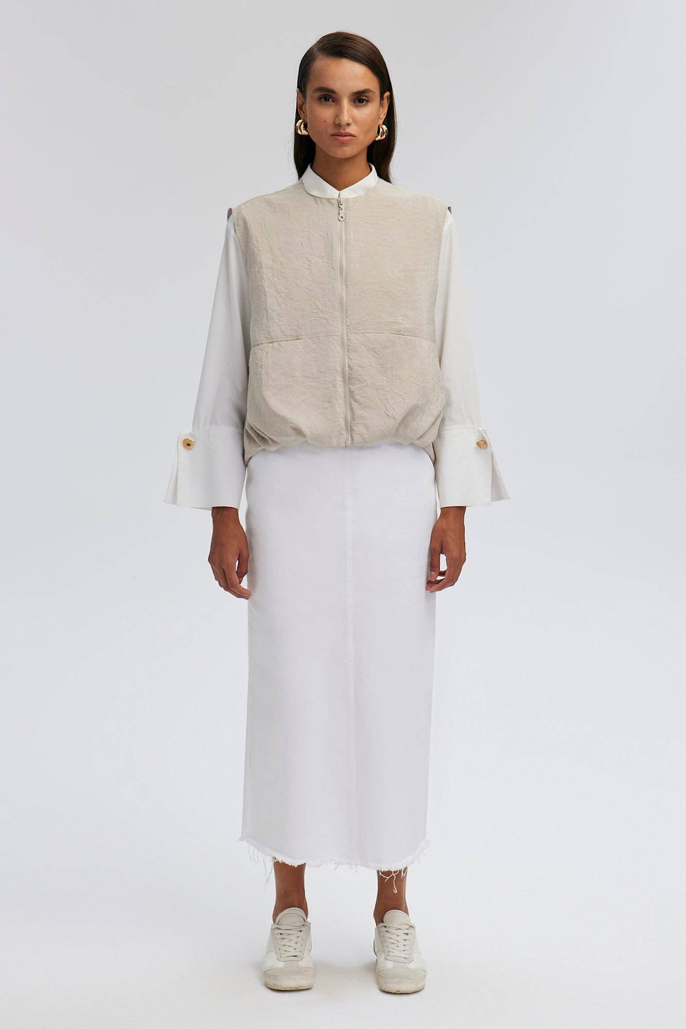 POPLIN VEST WITH GATHERED WAIST: Stone