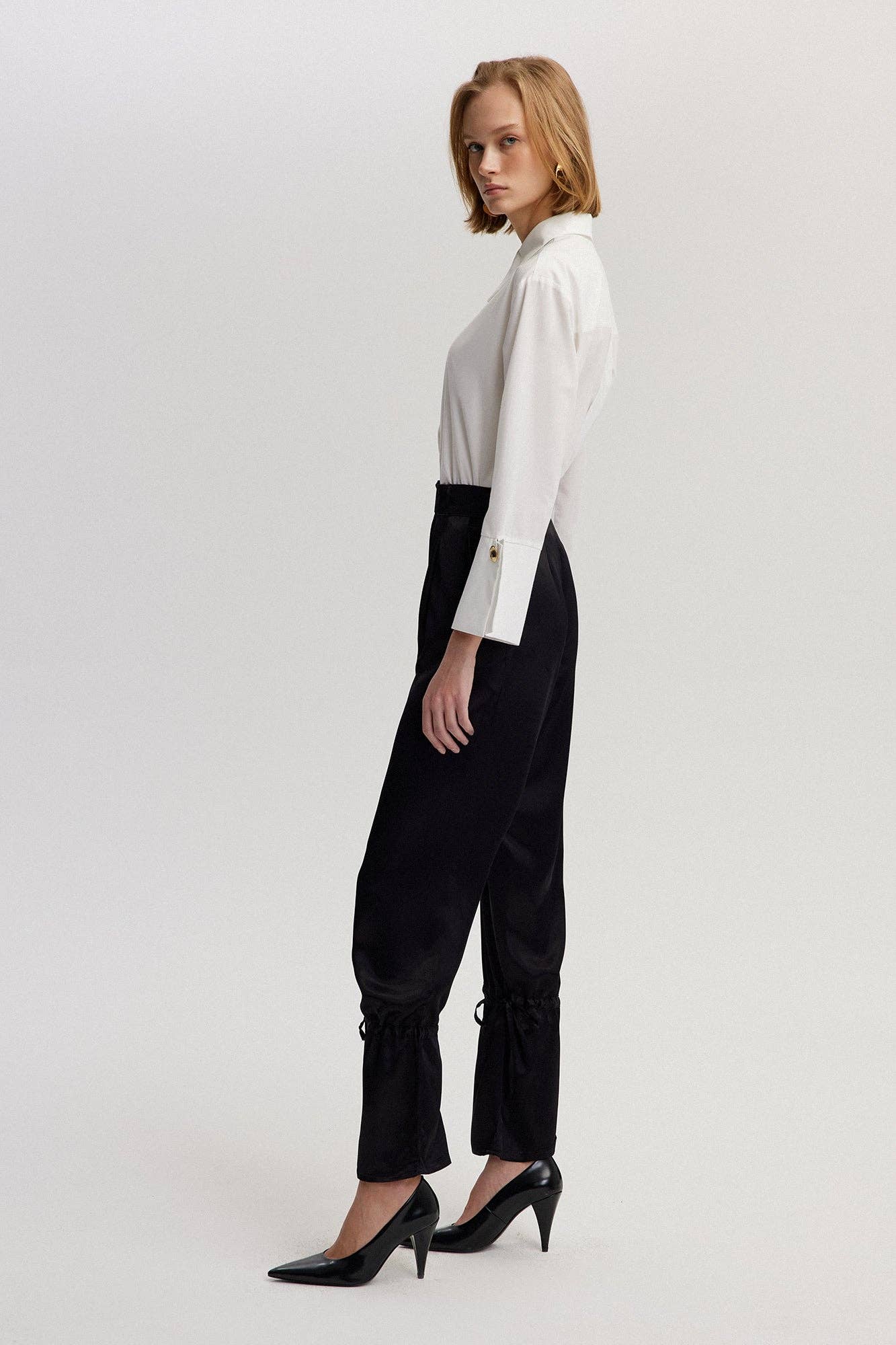 SATIN TROUSER WITH GATHERED HEM - Black