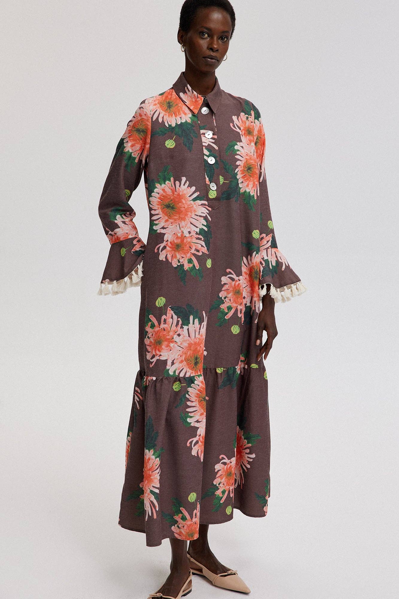 FLORAL PATTERNED NATURAL TEXTURED DRESS: Brown