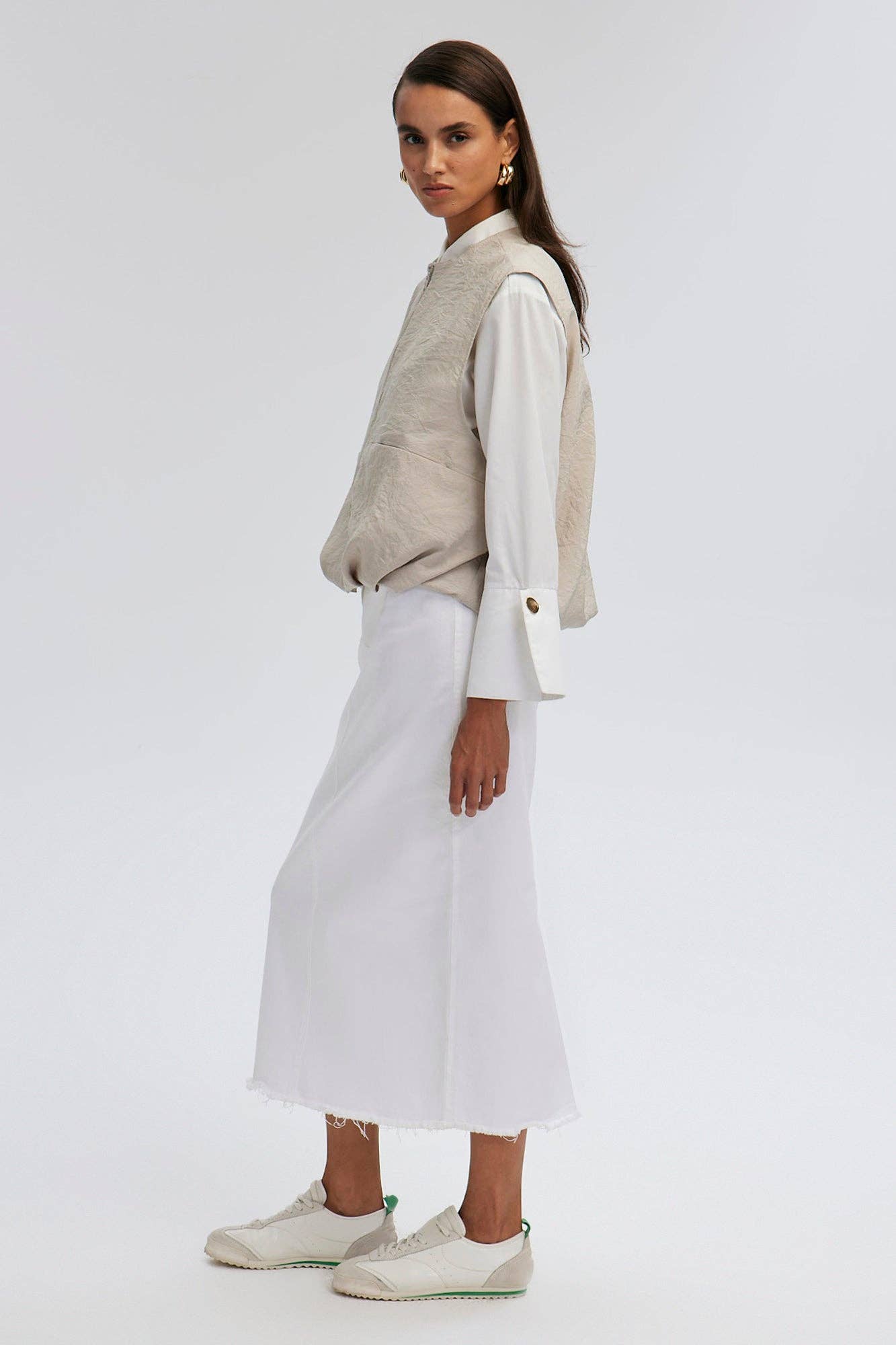 POPLIN VEST WITH GATHERED WAIST: Stone