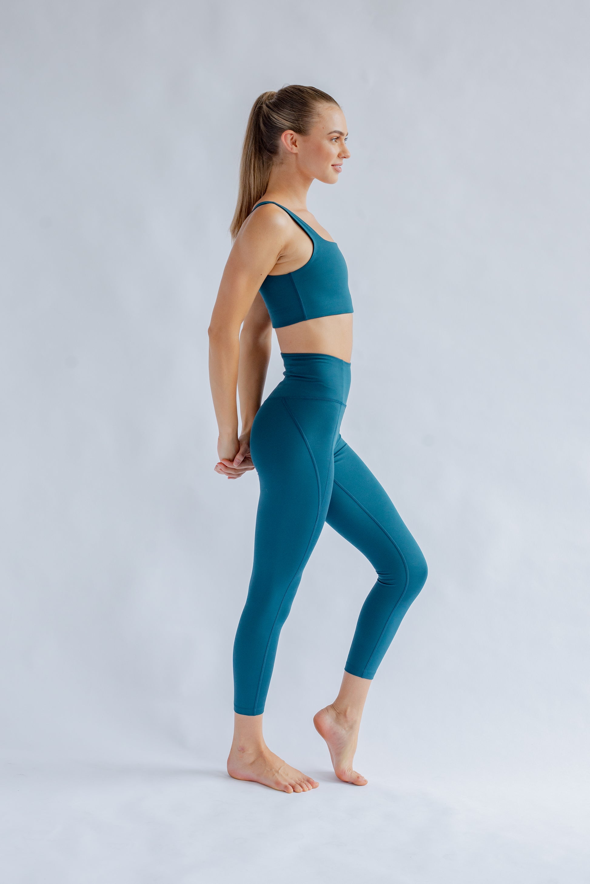 Girlfriend Collective teal workout leggings size Small - ShopperBoard